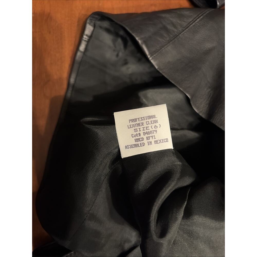 Black Short Lamb’s Leather Jacket 6 LAUNDRY by Shelli Segal EUC - Picture 5 of 8